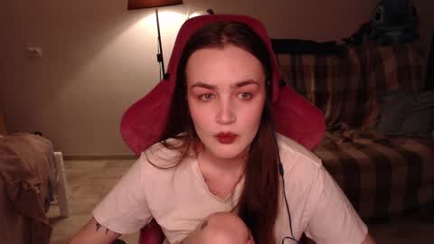 Snapshot of i_love_icecream chatting on 02.04.25 elisabeth online show from 02.04.25