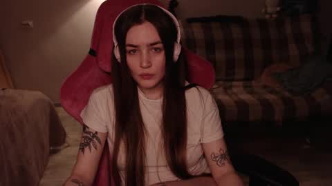 Snapshot of i_love_icecream chatting on 02.06.25 elisabeth online show from 02.06.25