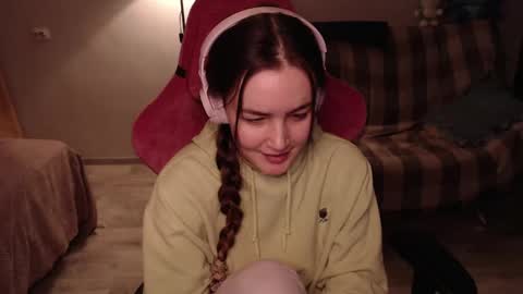 Snapshot of i_love_icecream chatting on 02.08.25 elisabeth online show from 02.08.25