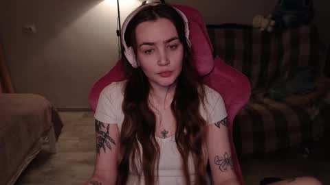 Snapshot of i_love_icecream chatting on 02.13.25 elisabeth online show from 02.13.25