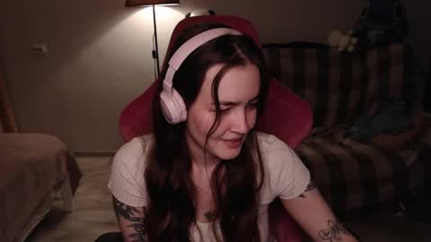 Snapshot of i_love_icecream chatting on 02.13.25 elisabeth online show from 02.13.25