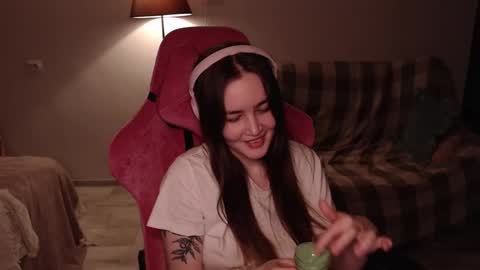 Snapshot of i_love_icecream chatting on 02.20.25 elisabeth online show from 02.20.25