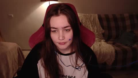 Snapshot of i_love_icecream chatting on 03.04.25 elisabeth online show from 03.04.25