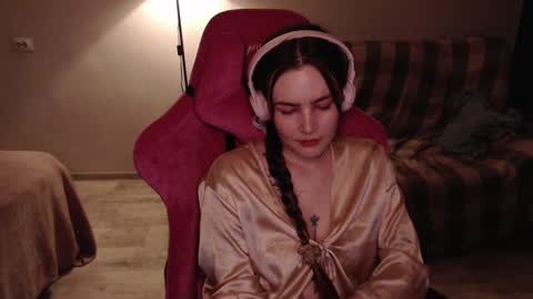 Snapshot of i_love_icecream chatting on 03.11.25 elisabeth online show from 03.11.25