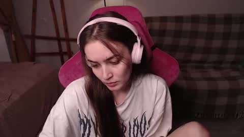 Snapshot of i_love_icecream chatting on 09.18.25 elisabeth online show from 09.18.25