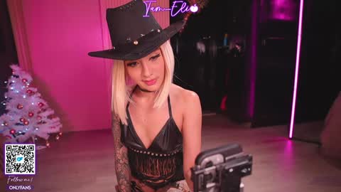 Snapshot of iam_eli chatting on 12.07.24 online show from 12.07.24