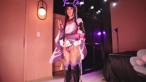 Snapshot of iam_eli chatting on 01.09.25 online show from 01.09.25