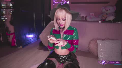 Snapshot of iam_eli chatting on 10.17.25 online show from 10.17.25