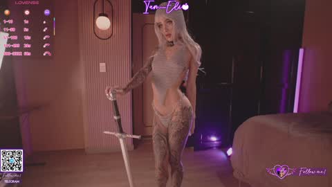 Snapshot of iam_eli chatting on 01.13.26 online show from 01.13.26