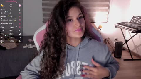 Snapshot of iam_nikki chatting on 01.16.25 On instagram Imm NikkiHelp me reach 100 likes online show from 01.16.25