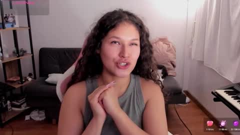 Snapshot of iam_nikki chatting on 11.14.25 On instagram Imm NikkiHelp me reach 100 likes online show from 11.14.25