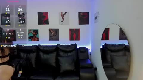 Snapshot of iam_sammy_01 chatting on 10.28.25 Sammy online show from 10.28.25