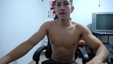 Snapshot of iam_yourbabyprincess_xd chatting on 10.08.25 iam_yourbabyprincess_xd online show from 10.08.25