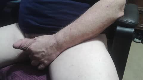 iamdevilish99 online show from 11.18.25