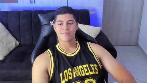 Dylan  independent model  online show from 02.27.25