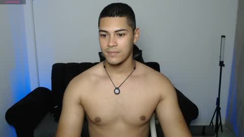 Dylan  independent model  online show from 07.05.26