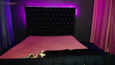 Snapshot of iamgrace chatting on 10.03.25 Grace online show from 10.03.25