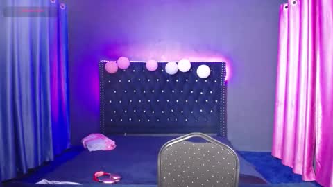 Snapshot of iamgrace chatting on 11.01.25 Grace online show from 11.01.25