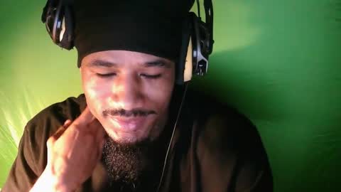 Snapshot of iamjohnny4u chatting on 11.25.25 iamjohnny4u online show from 11.25.25