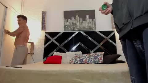 Snapshot of iammariano chatting on 10.14.25 Mariano online show from 10.14.25