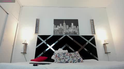 Snapshot of iammariano chatting on 11.06.25 Mariano online show from 11.06.25