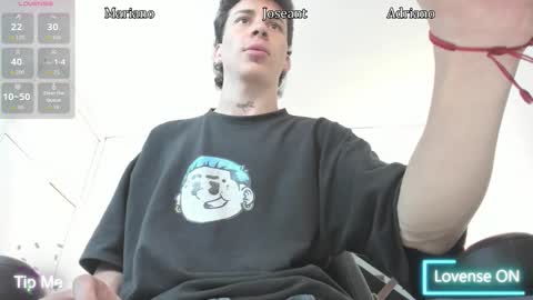 Snapshot of iammariano chatting on 11.20.25 Mariano online show from 11.20.25