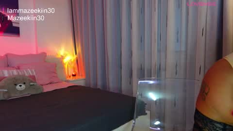 Snapshot of iammazeekiin30 chatting on 02.08.26 Maze online show from 02.08.26