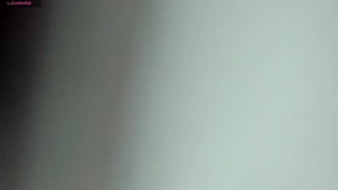 Snapshot of ian_castillo_ chatting on 03.08.25 IAN CASTILLO online show from 03.08.25