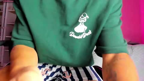 Snapshot of ian_castillo_ chatting on 09.09.25 IAN CASTILLO online show from 09.09.25