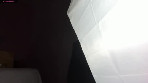 Snapshot of ian_castillo_ chatting on 09.15.25 IAN CASTILLO online show from 09.15.25