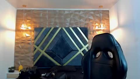 IAN CASTILLO online show from 03.03.26