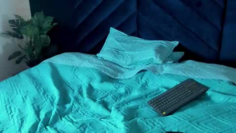 Ian Davis online show from 09.12.25