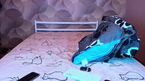 Snapshot of ian_flor chatting on 12.13.25 Ian Flor online show from 12.13.25