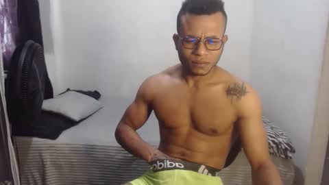 Snapshot of ian_tuner chatting on 01.08.26 ian_tuner online show from 01.08.26