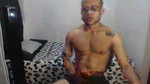 Snapshot of ian_tuner chatting on 02.10.26 ian_tuner online show from 02.10.26