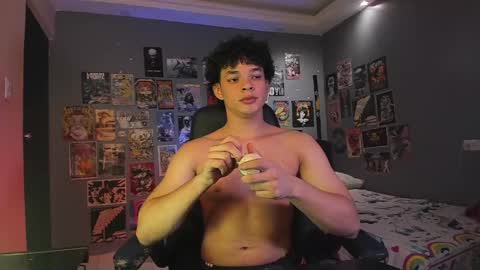 Snapshot of ian_versace chatting on 12.14.24 Andres online show from 12.14.24