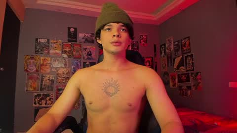 Snapshot of ian_versace chatting on 12.20.24 Andres online show from 12.20.24