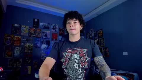 Snapshot of ian_versace chatting on 09.12.25 Andres online show from 09.12.25