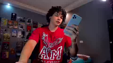 Snapshot of ian_versace chatting on 09.19.25 Andres online show from 09.19.25