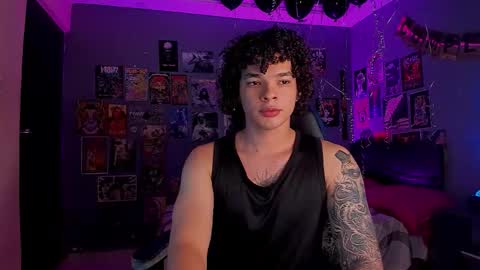 Snapshot of ian_versace chatting on 02.08.26 Andres online show from 02.08.26