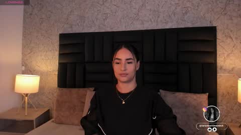 I A R A   online show from 10.01.25