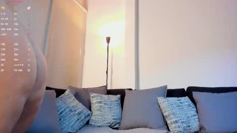 I A R A   online show from 11.26.25