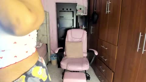 Snapshot of ibby_fay chatting on 09.26.25 Daniela online show from 09.26.25