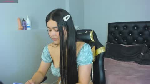 Isabella online show from 11.19.25