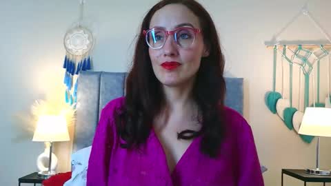 Iberian Moon online show from 02.05.26