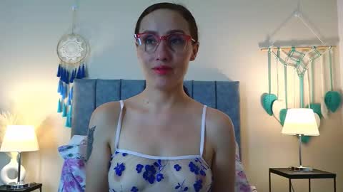 Iberian Moon online show from 02.12.26