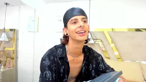 Snapshot of ibratxandy chatting on 09.22.25 ibratxandy online show from 09.22.25