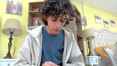 Snapshot of ibratxandy chatting on 10.11.25 ibratxandy online show from 10.11.25