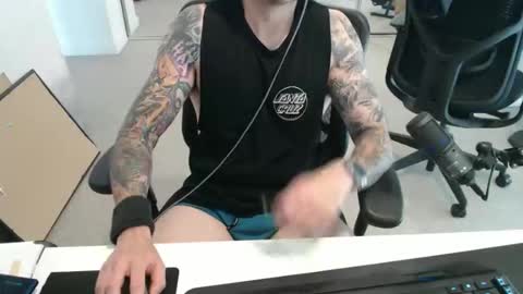 Snapshot of ic987 chatting on 02.18.26 ic987 online show from 02.18.26