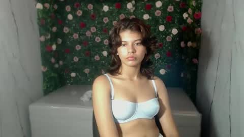 Snapshot of ice_199 chatting on 11.06.25 ice_199 online show from 11.06.25